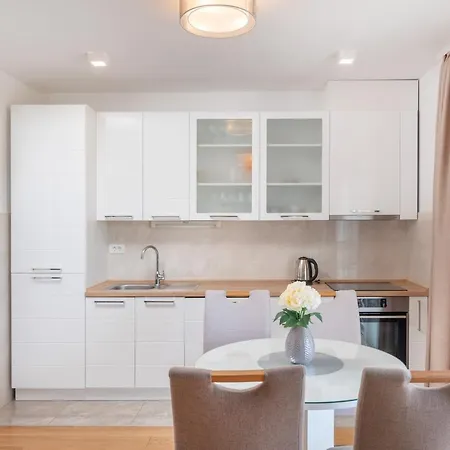 Solu Apartment Promajna Kültér fotó